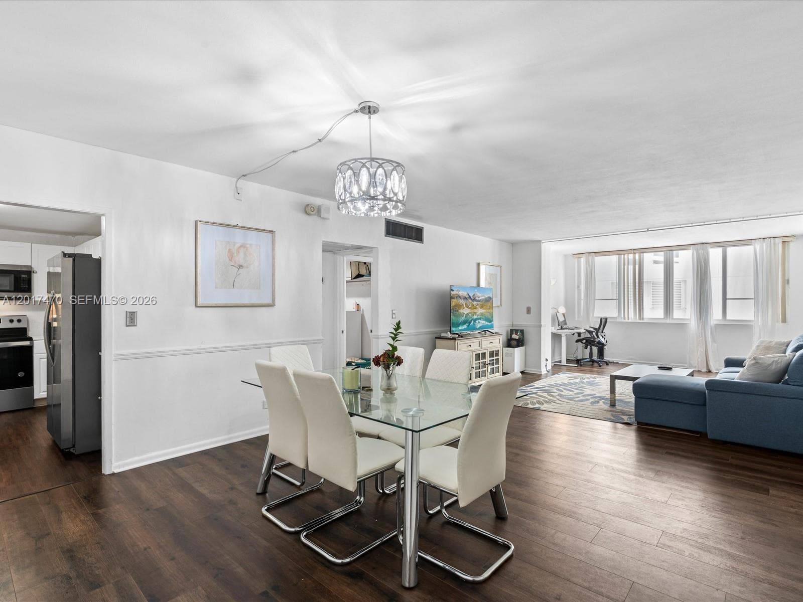 5005 Collins Ave 222 photo 2