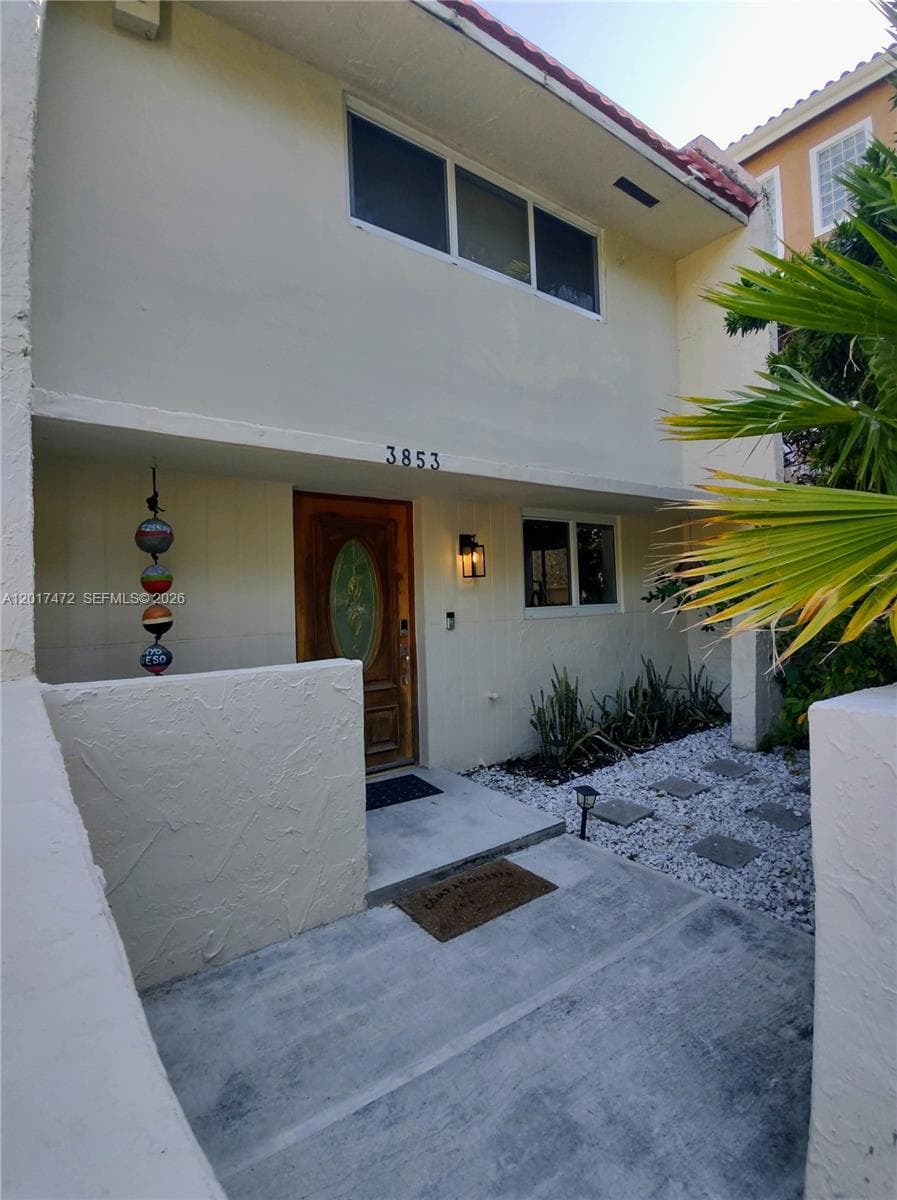 3853 170th St B10 photo 2