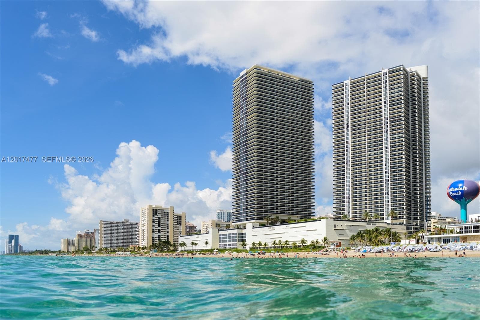 1850 Ocean Dr 2909 photo 2