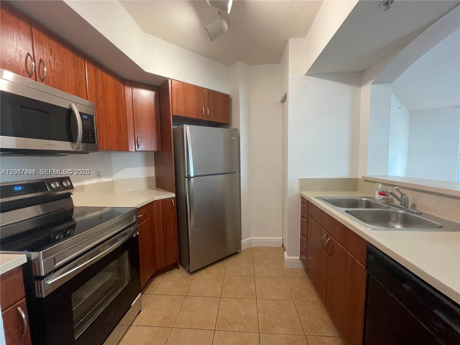 9201 Collins Ave 321 photo 5