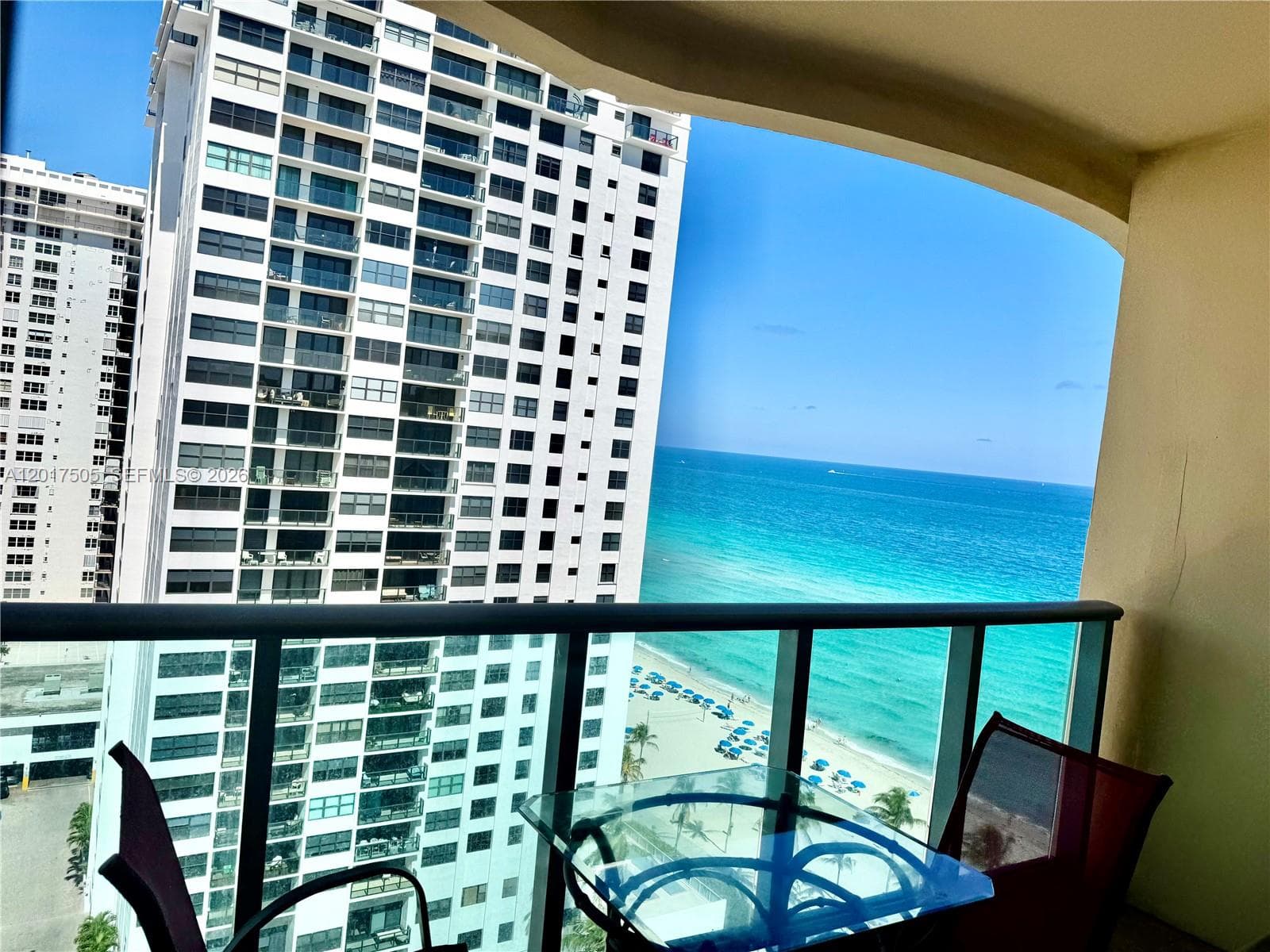 2501 Ocean Dr PH4 photo 2