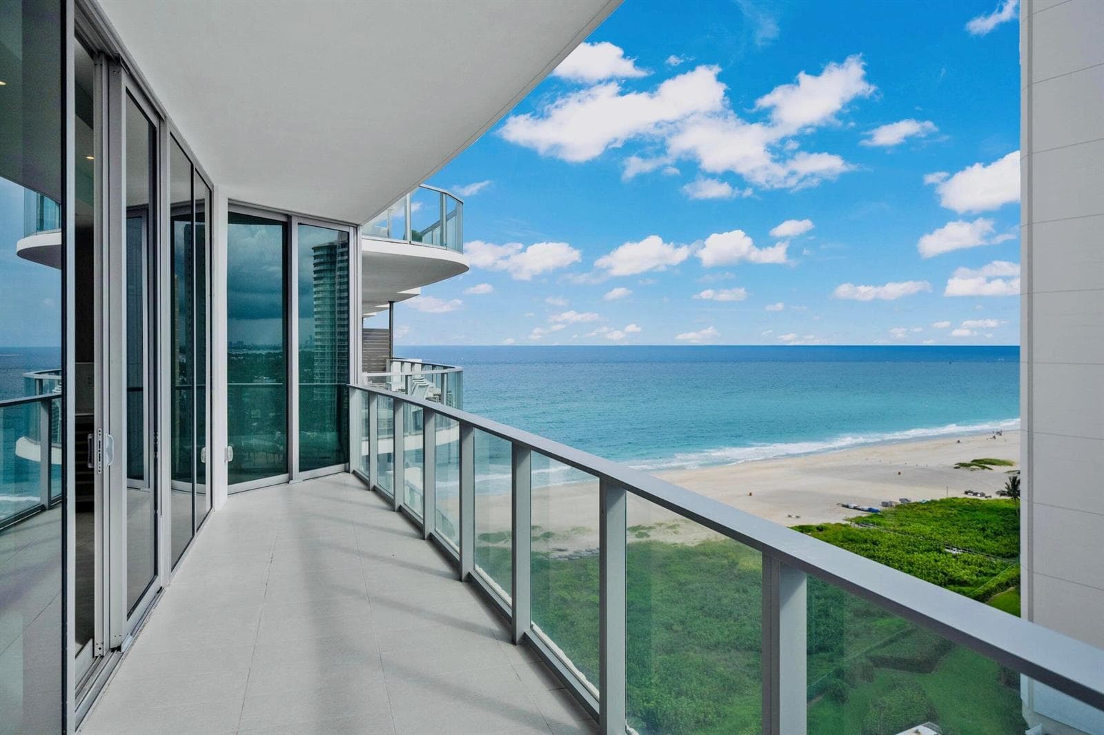 3100 N Ocean Drive H-1608 photo 5