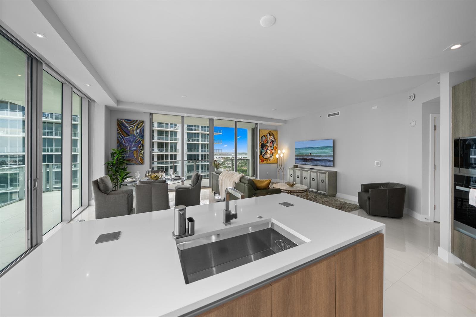 3100 N Ocean Drive H-1608 photo 10
