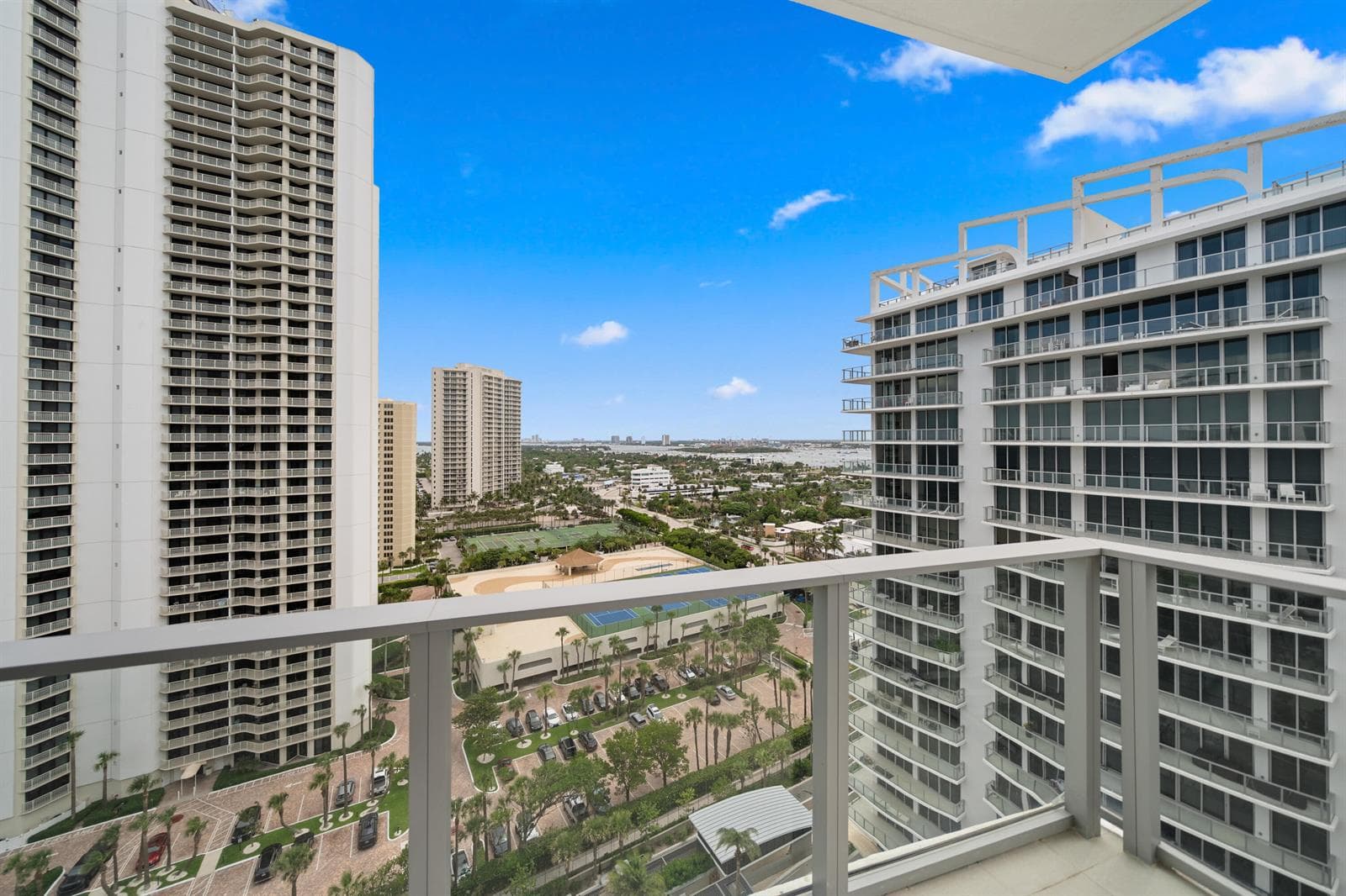 3100 N Ocean Drive H-1608 photo 25