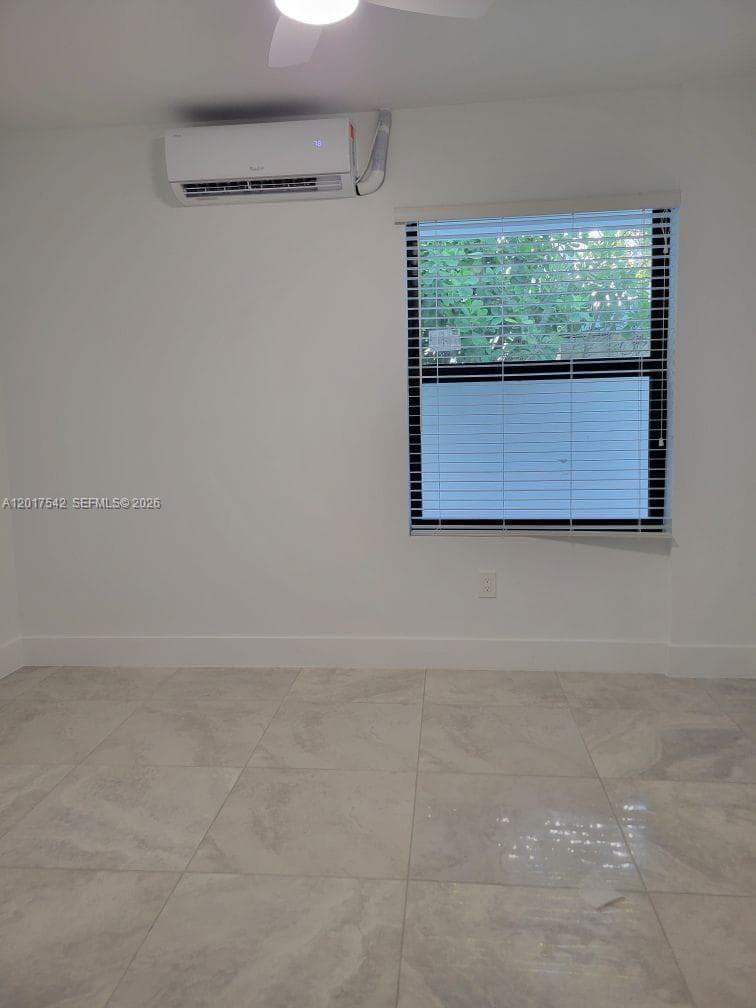 1725 Calais Dr 6 photo 25