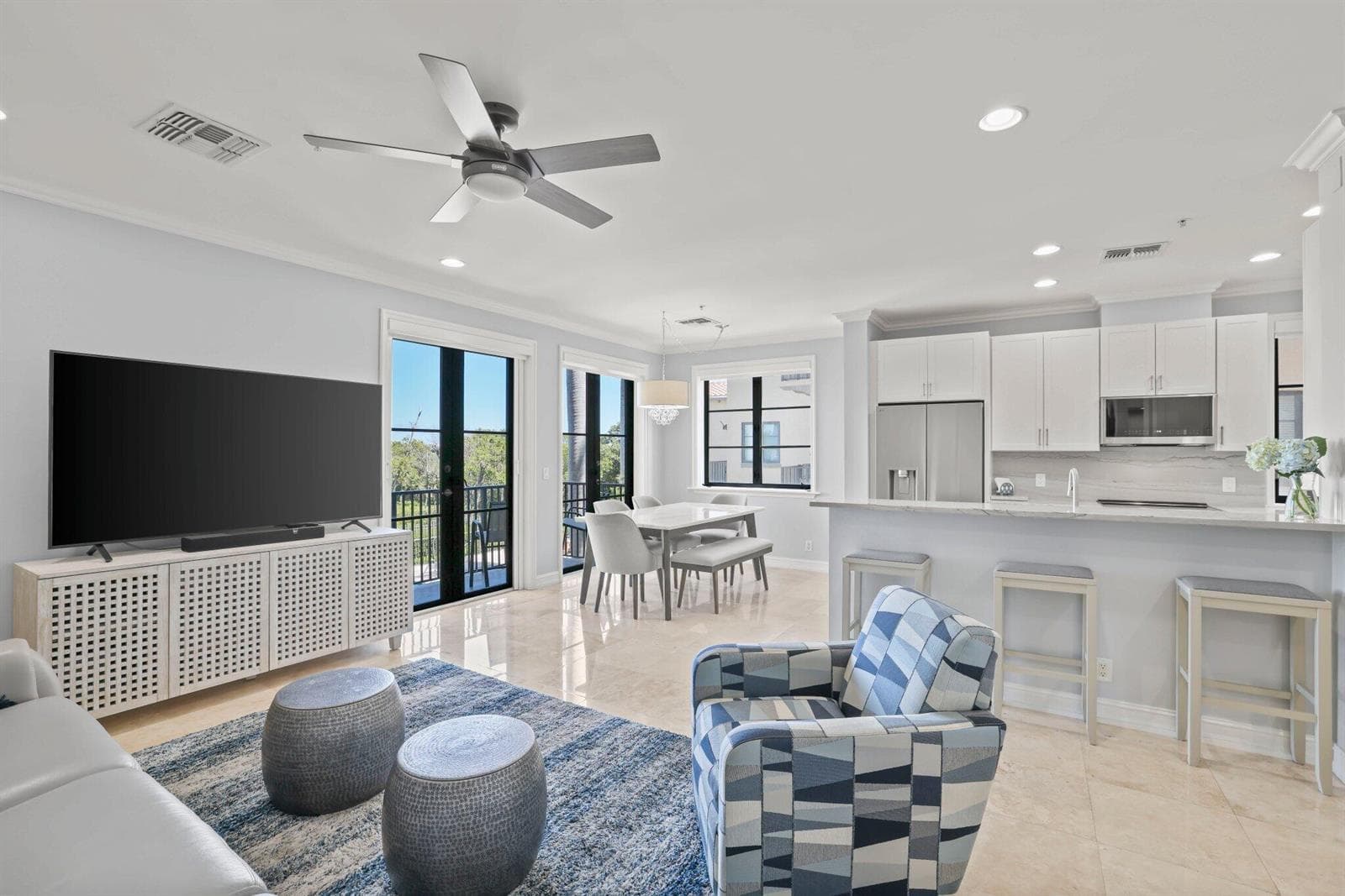 920 Via Villagio photo 4