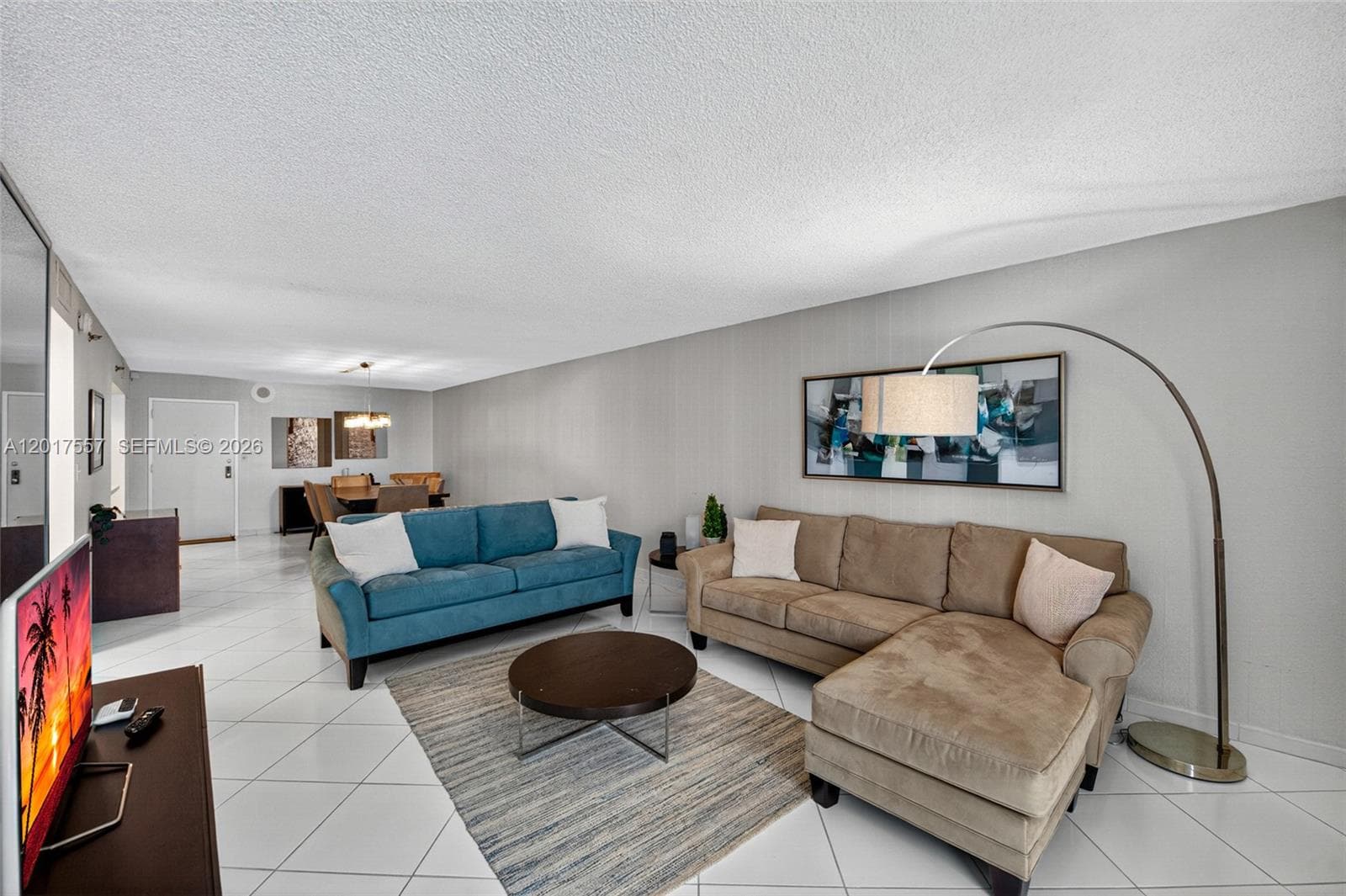 2401 Collins Ave 1107 photo 2