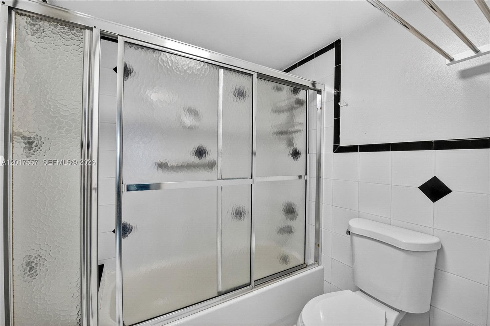 2401 Collins Ave 1107 photo 11