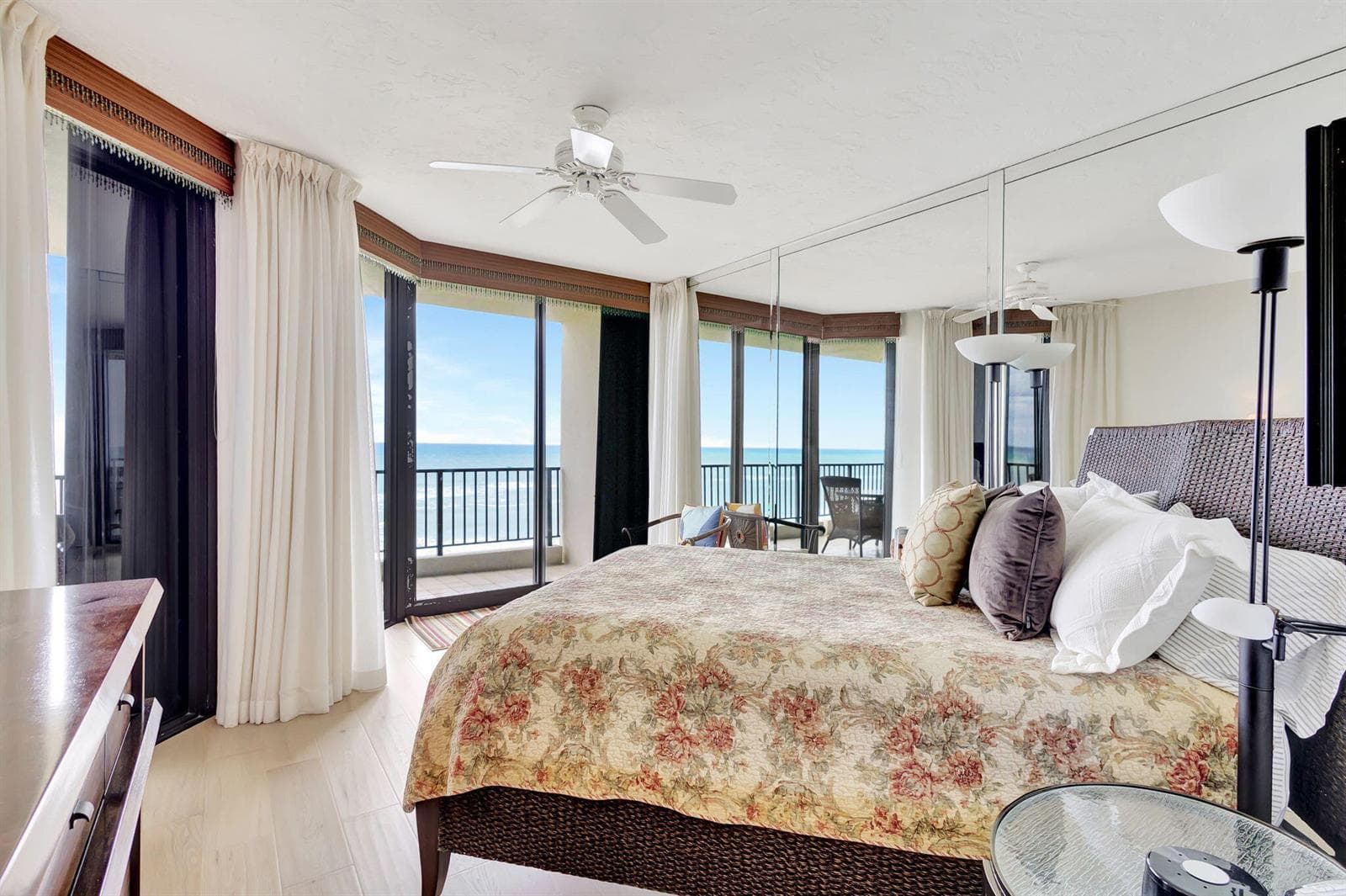 800 Ocean Drive 404 photo 17