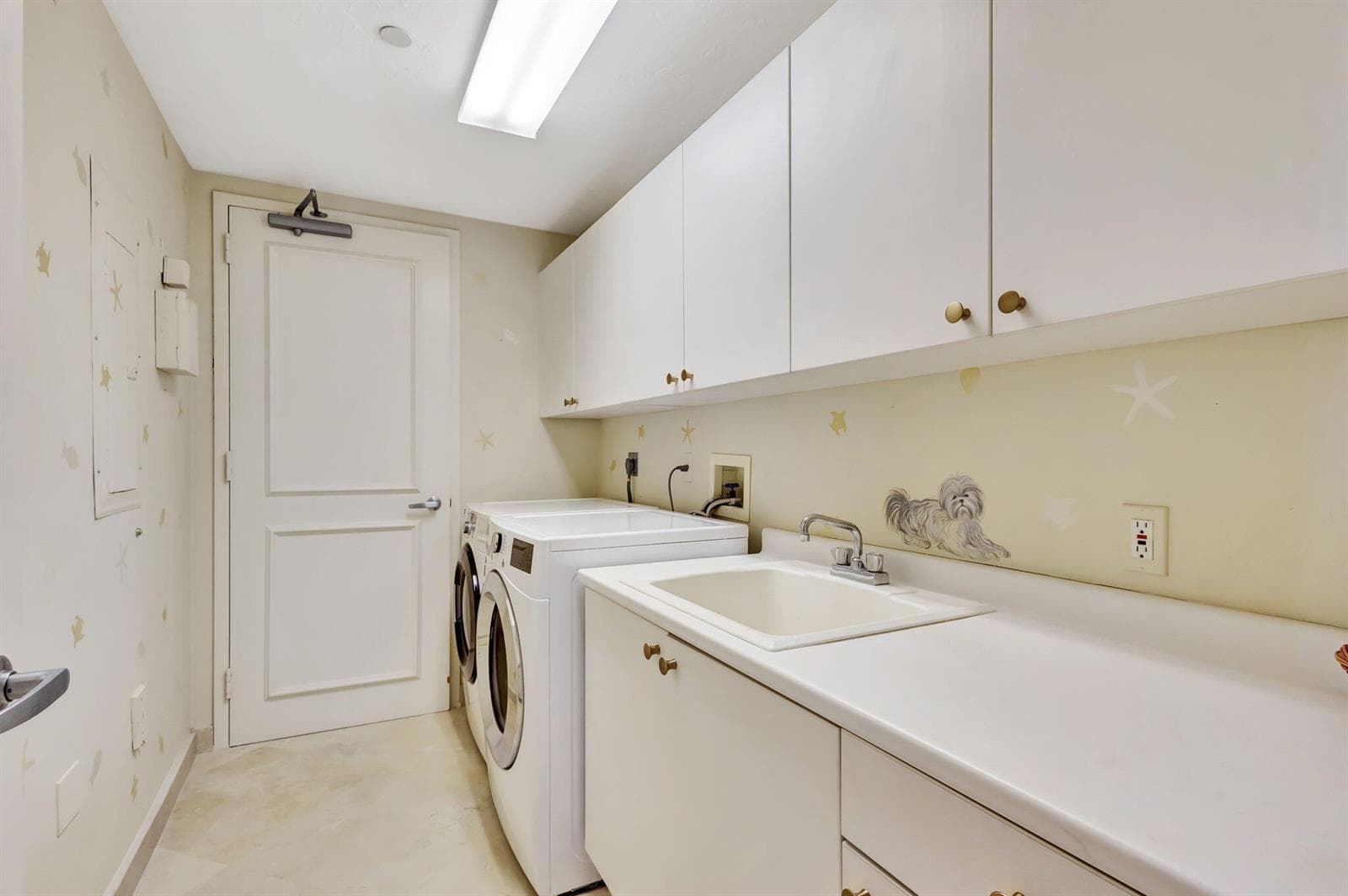 800 Ocean Drive 404 photo 22