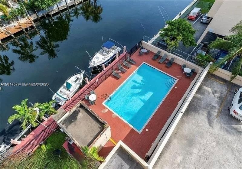 2903 Miami Beach Blvd 906 photo 2