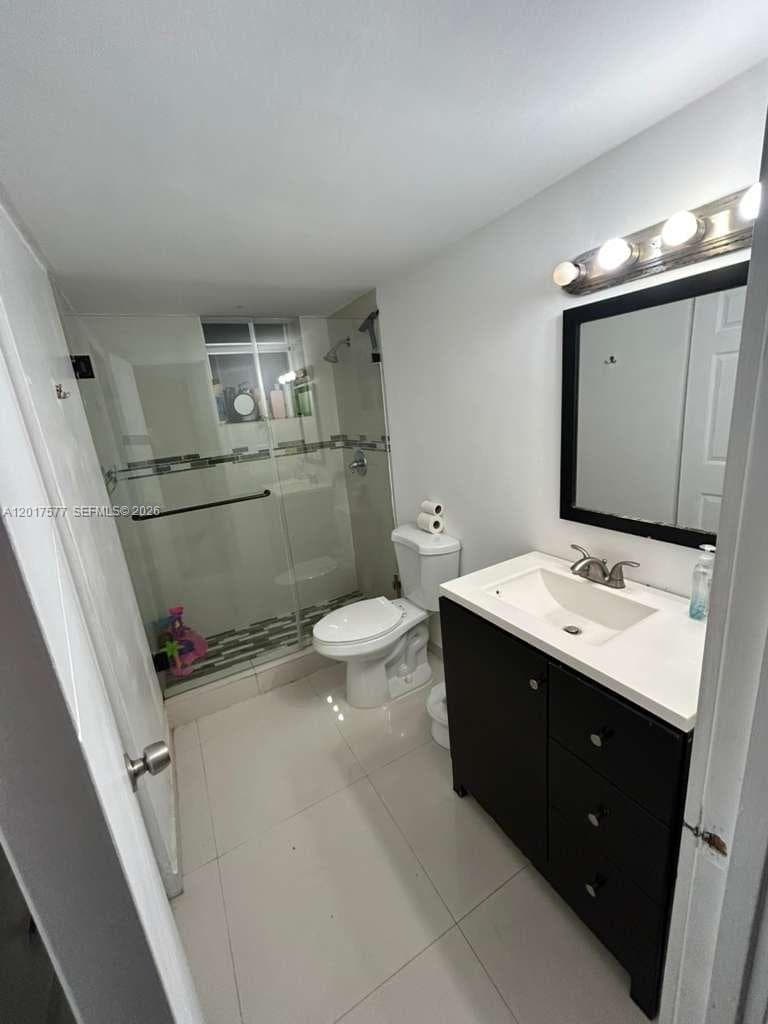 2903 Miami Beach Blvd 906 photo 14