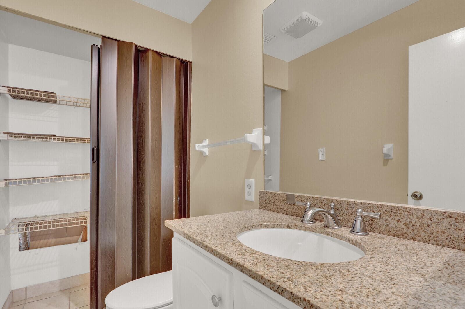 312 Southwind Drive 207 photo 16