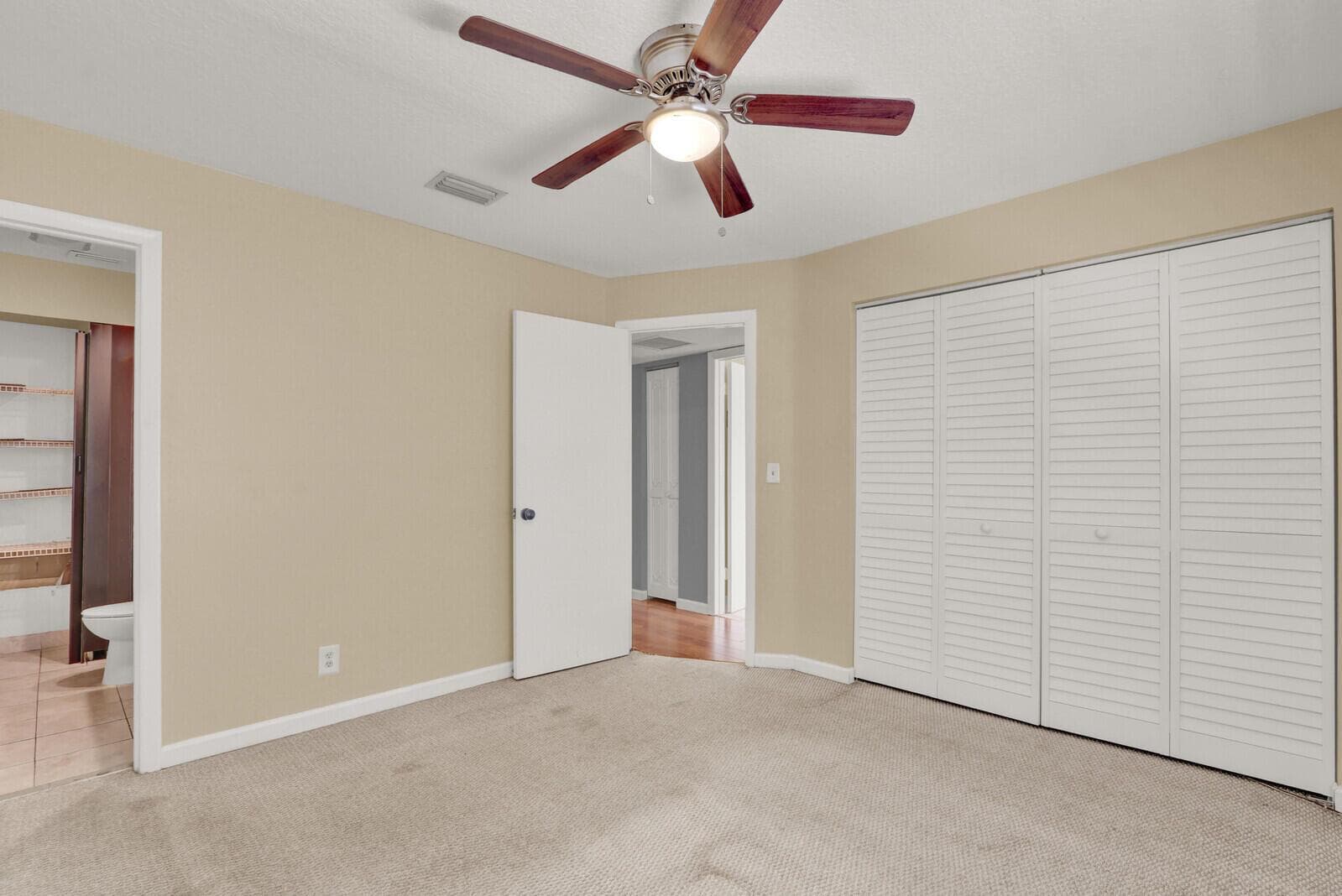 312 Southwind Drive 207 photo 15