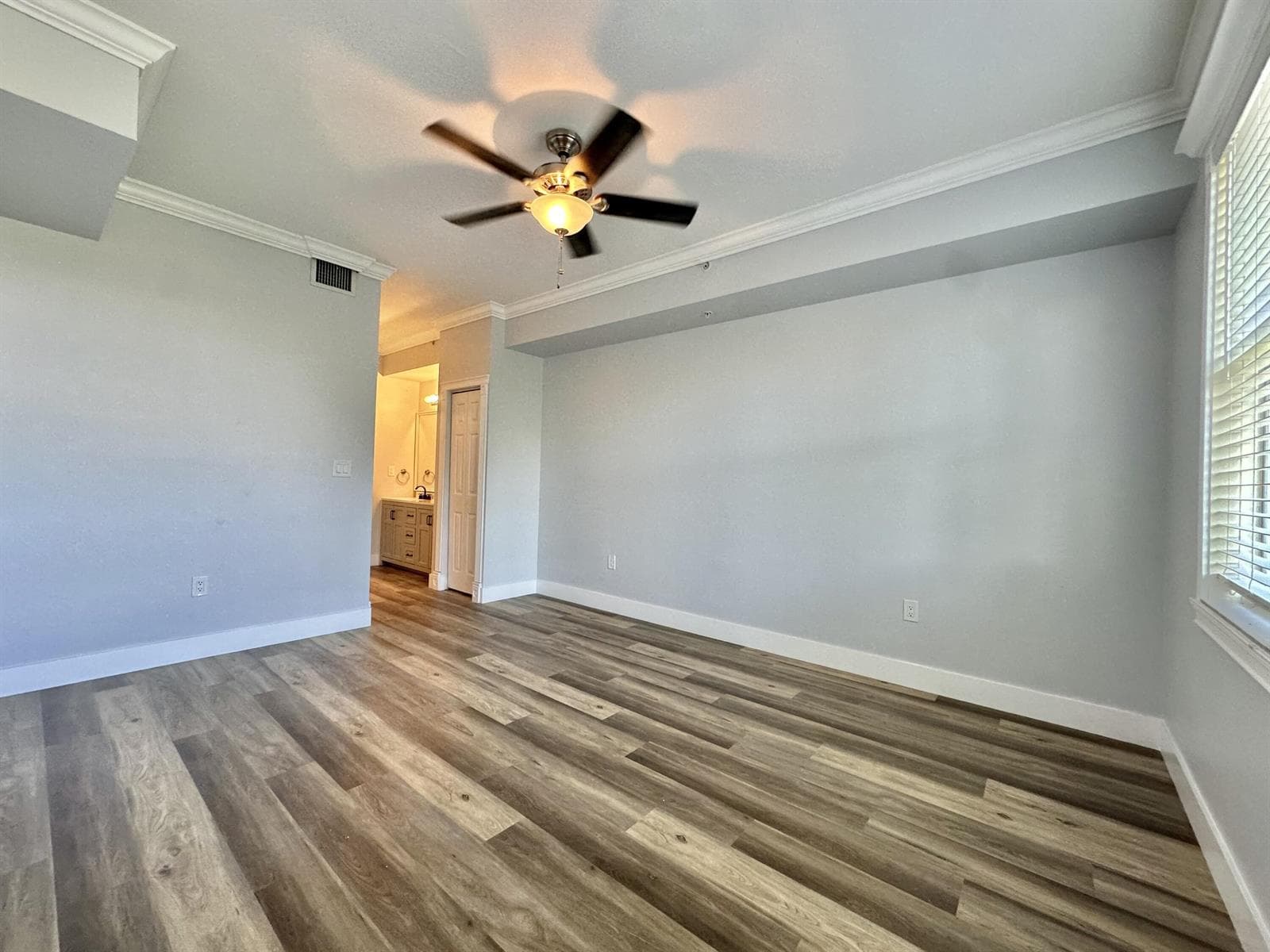 27 Royal Palm Way 406 photo 24