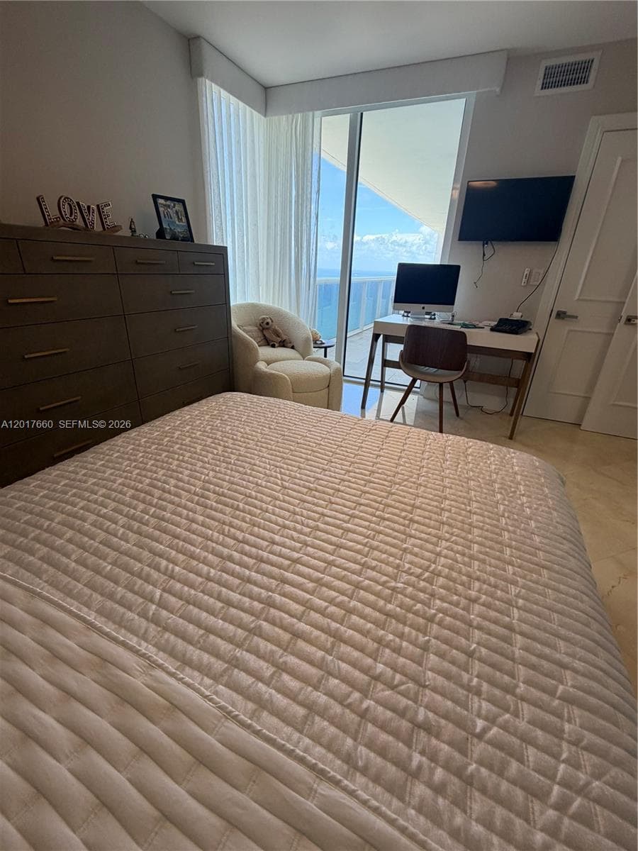 1800 S Ocean Dr 3701 photo 24