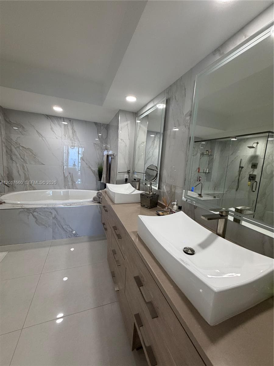 1800 S Ocean Dr 3701 photo 21