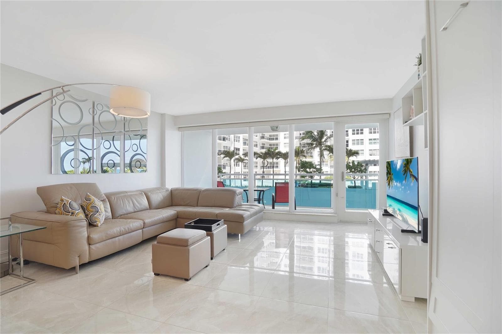 3430 Galt Ocean Drive 304 photo 3