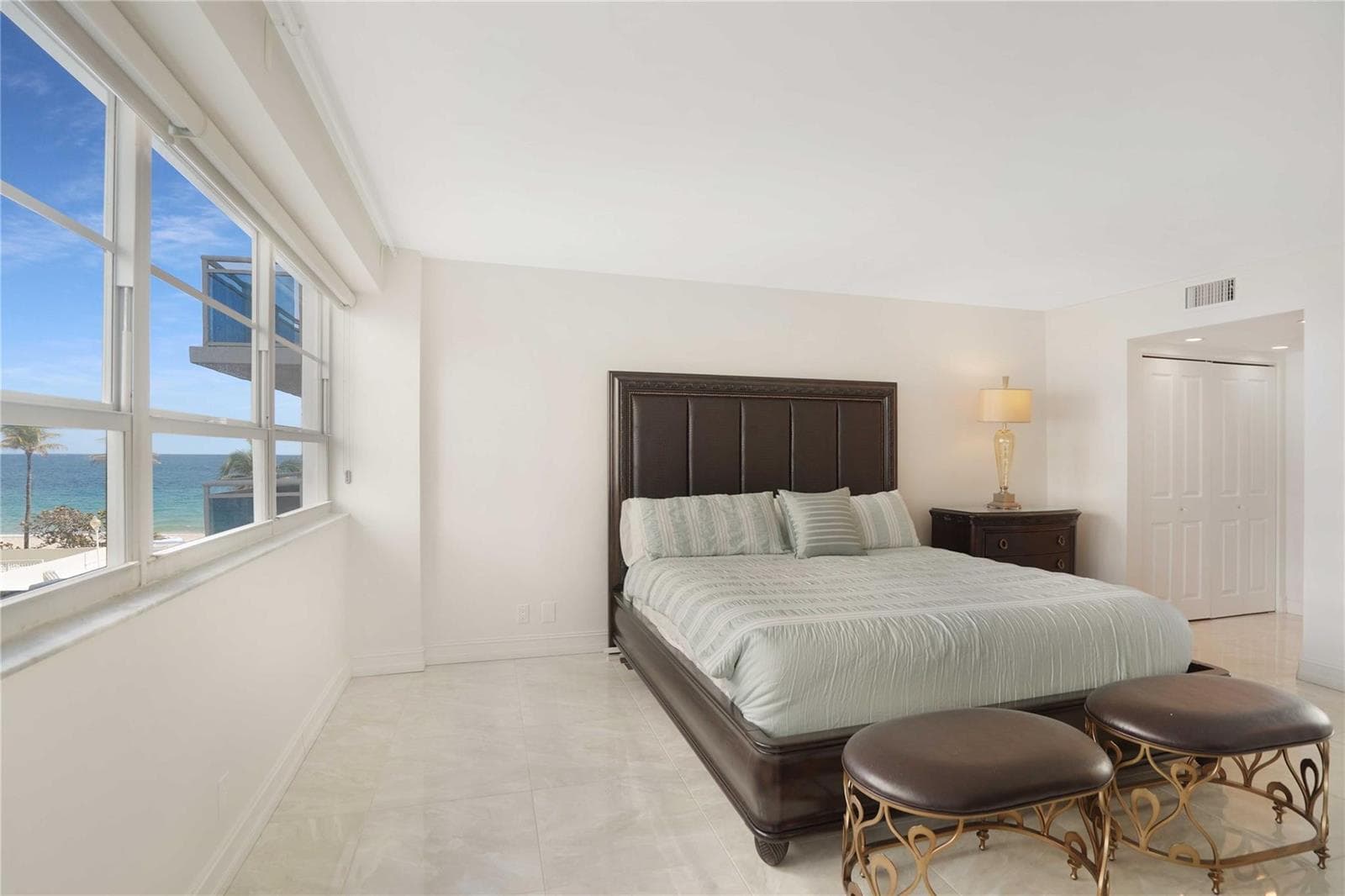 3430 Galt Ocean Drive 304 photo 24