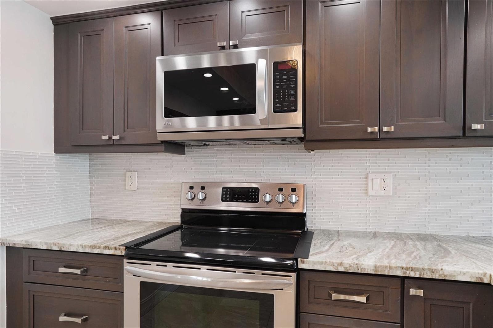 3430 Galt Ocean Drive 304 photo 8