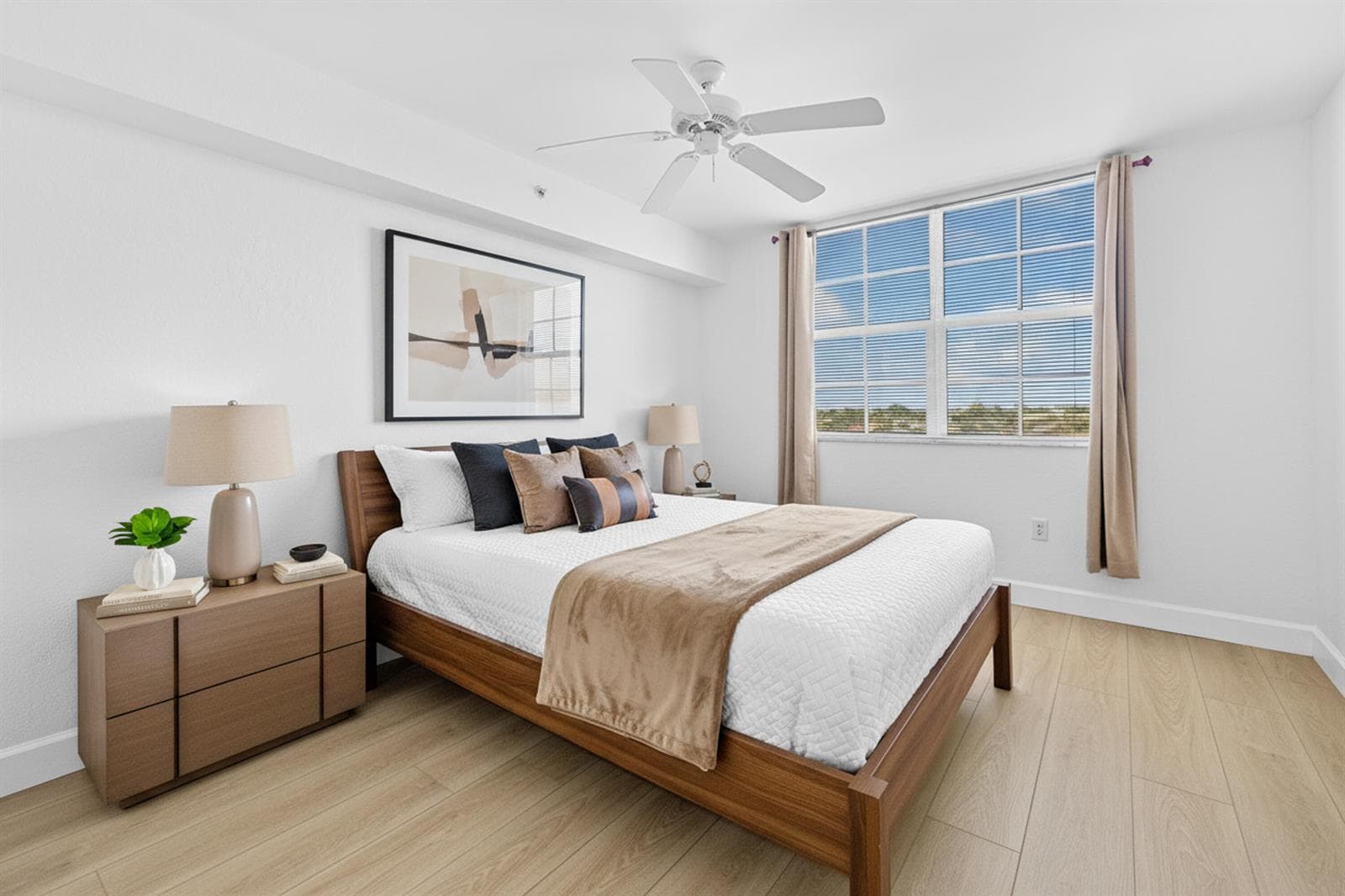 1801 N Flagler Drive 824 photo 13