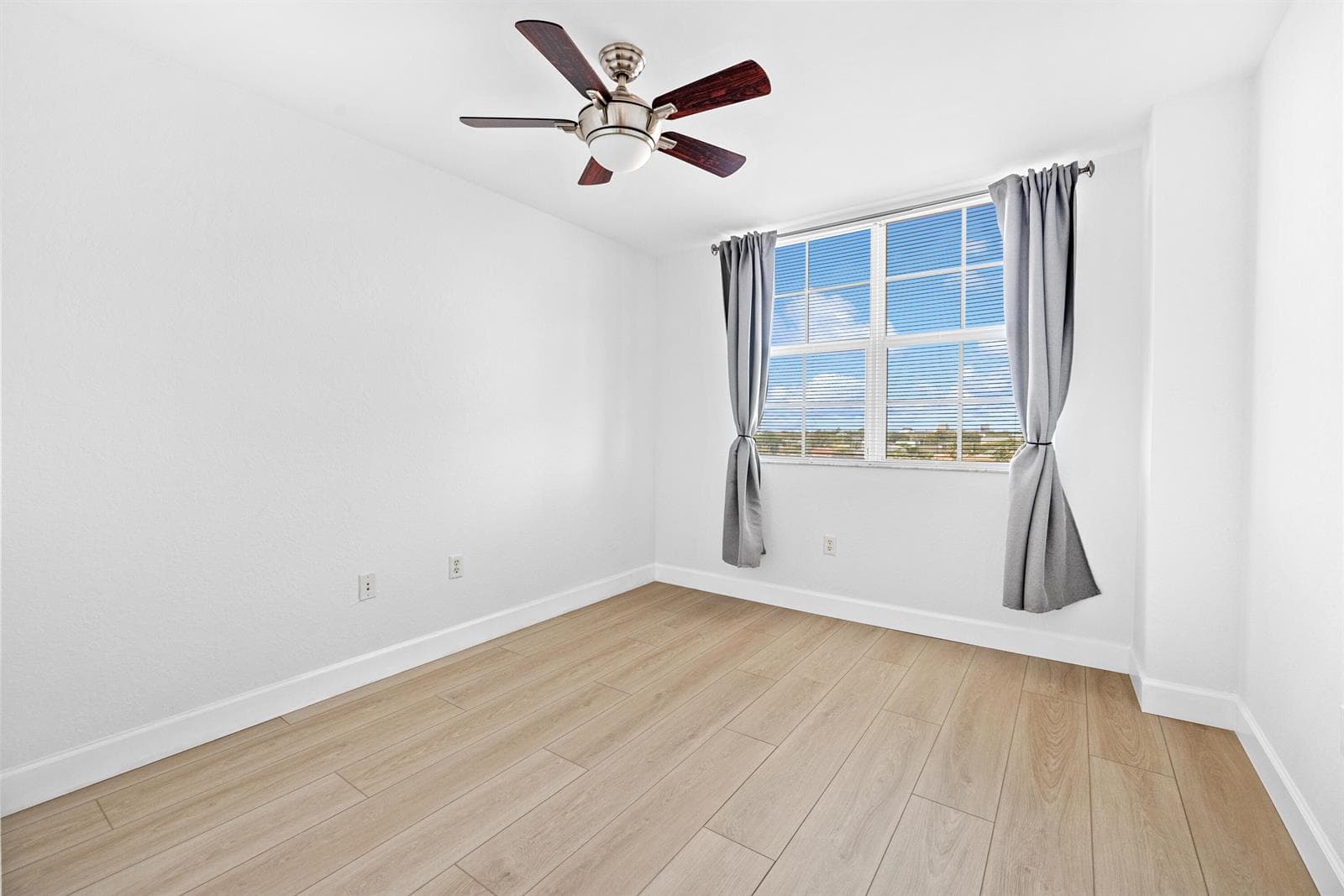1801 N Flagler Drive 824 photo 20