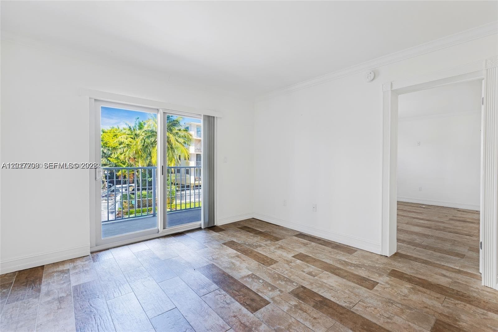 1674 Bay Rd 302 photo 4