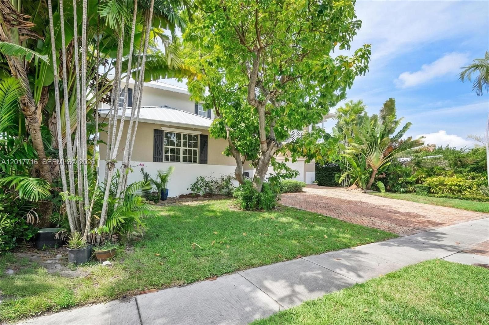 2310 Bayview Ln photo 10