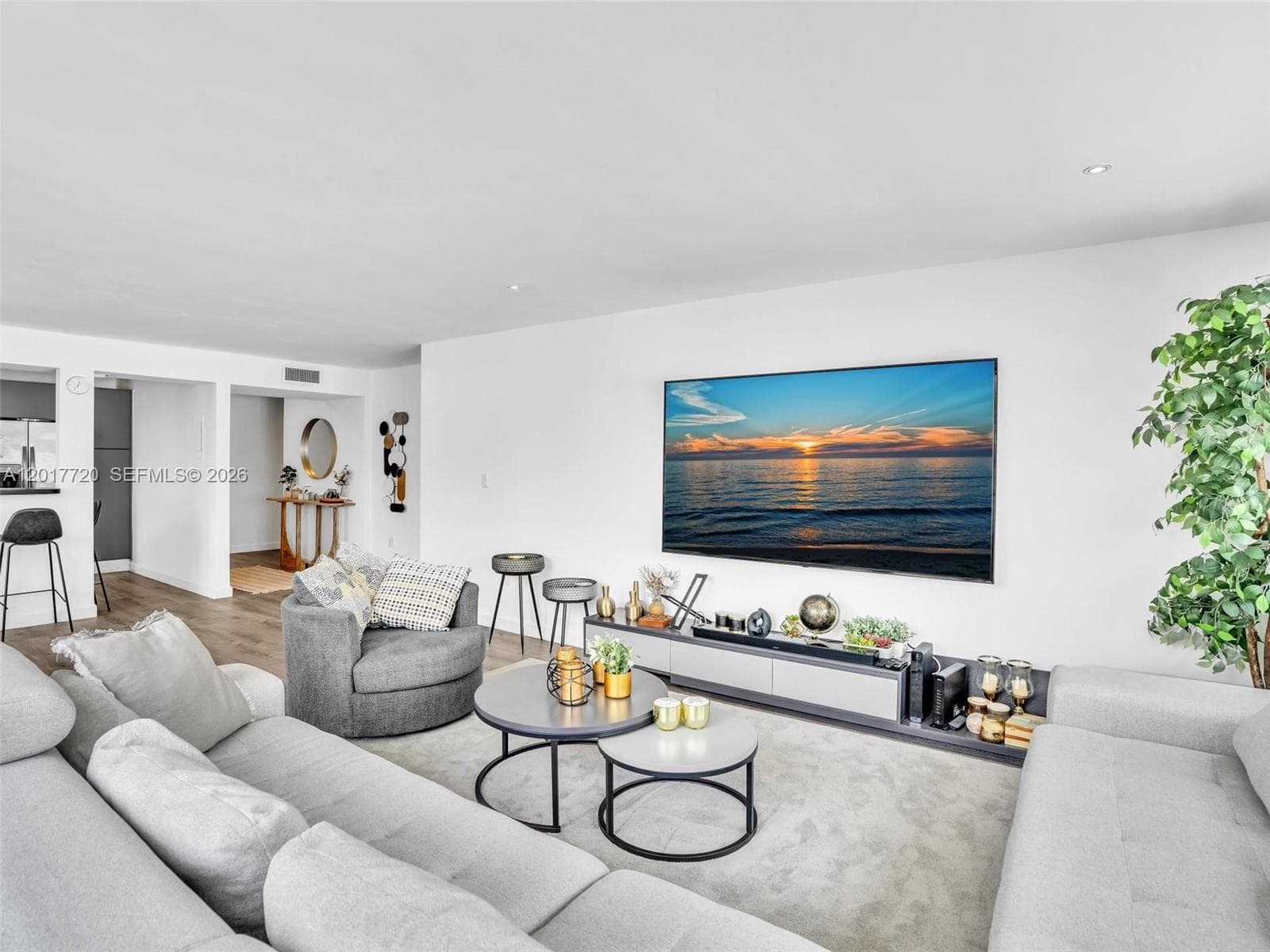 2780 183rd St 302 photo 18