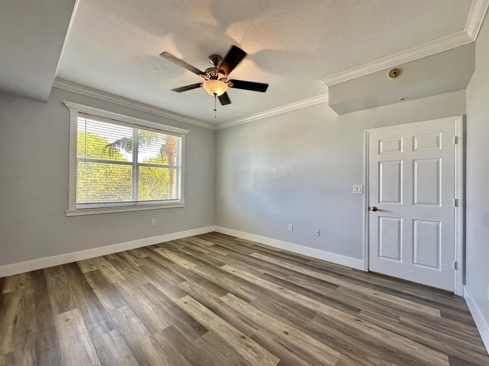 27 Royal Palm Way 406 photo 23