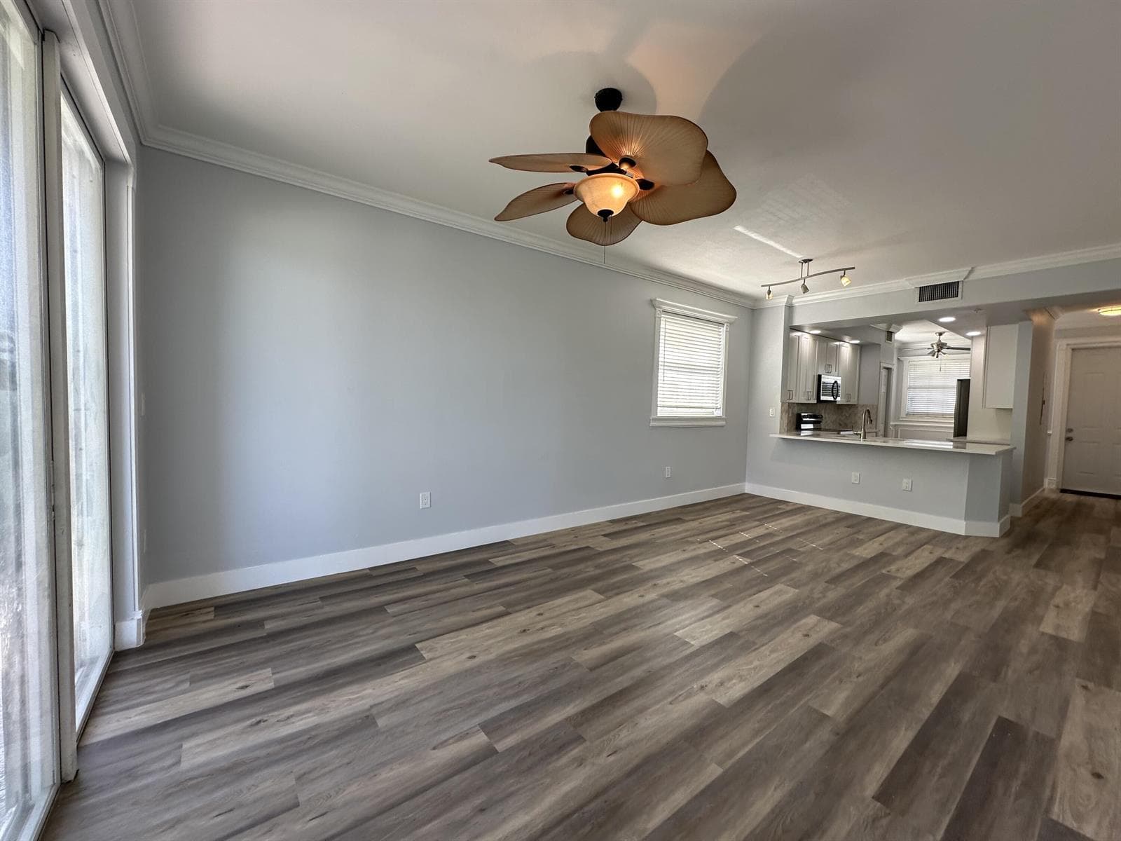 27 Royal Palm Way 406 photo 16