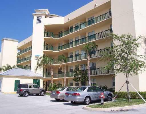 27 Royal Palm Way 406 photo 1