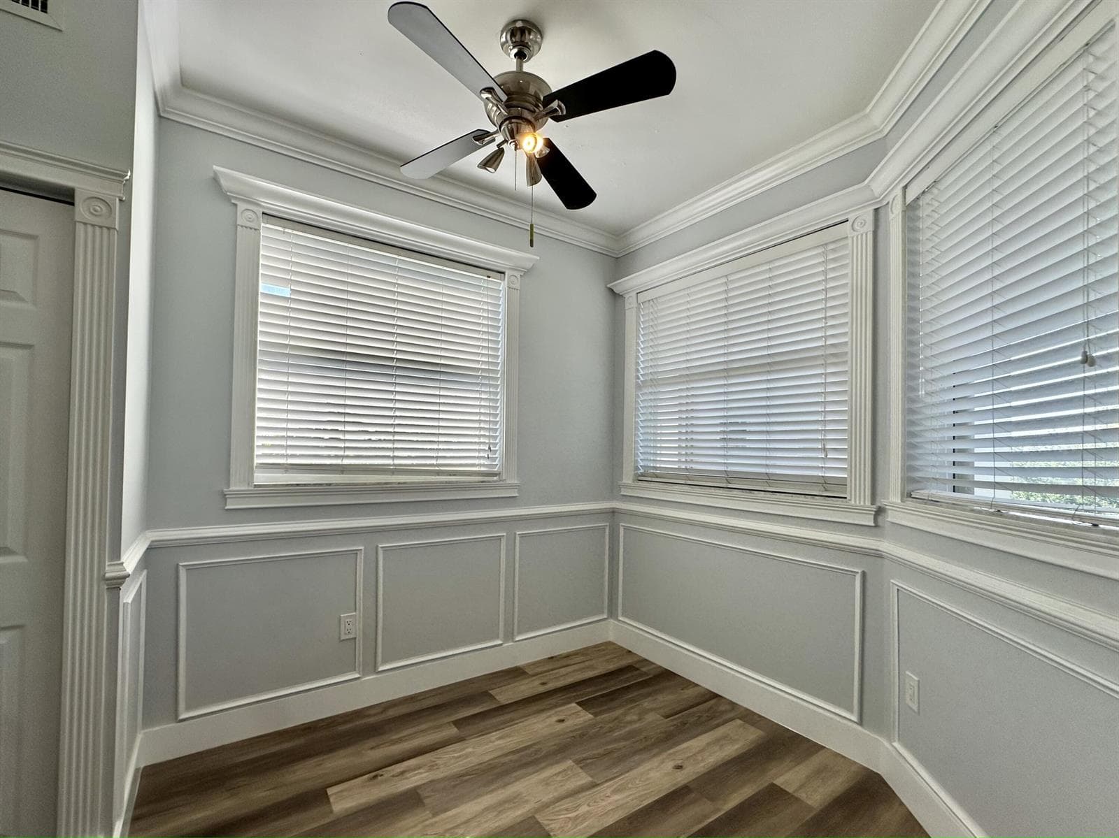 27 Royal Palm Way 406 photo 19