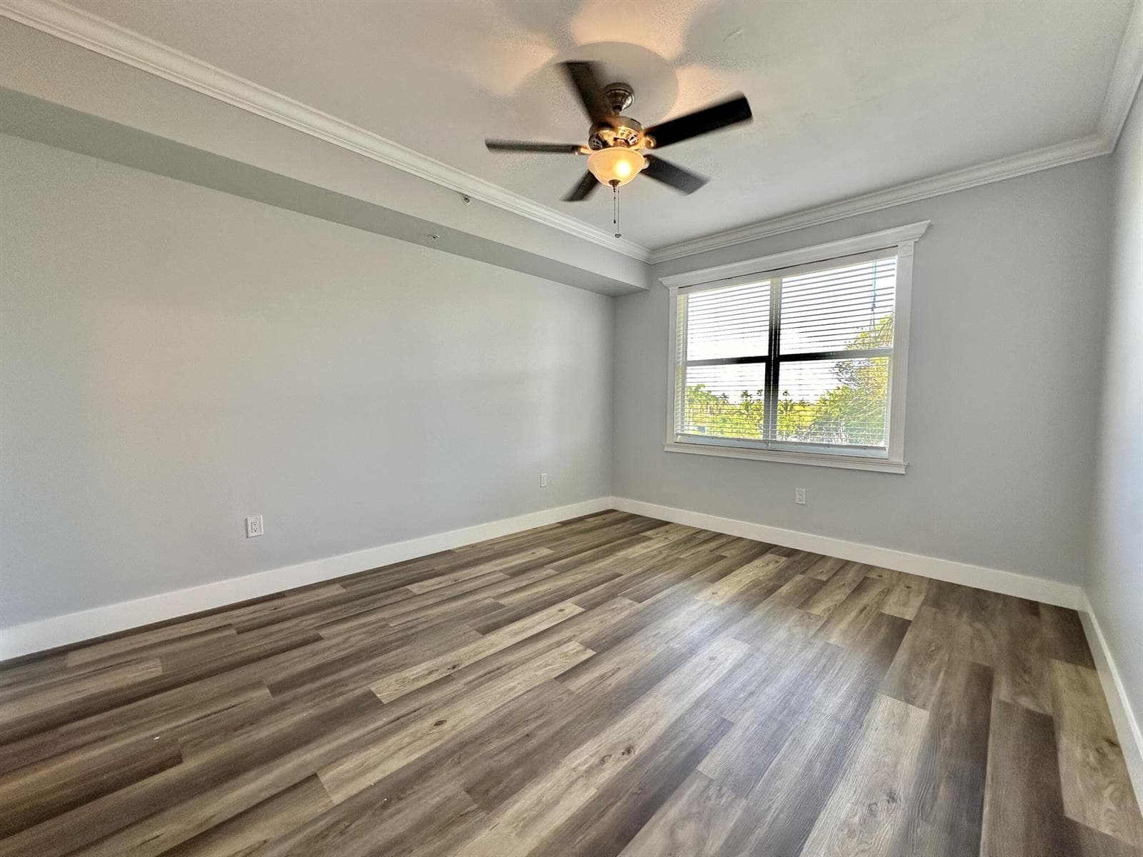 27 Royal Palm Way 406 photo 21