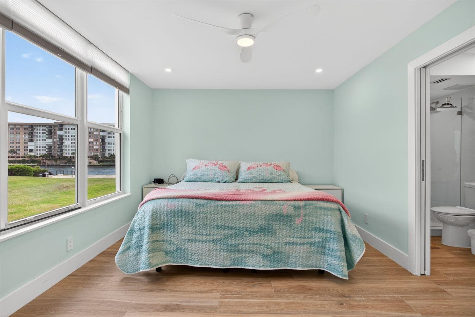 3100 NE 48th Court 214 photo 12