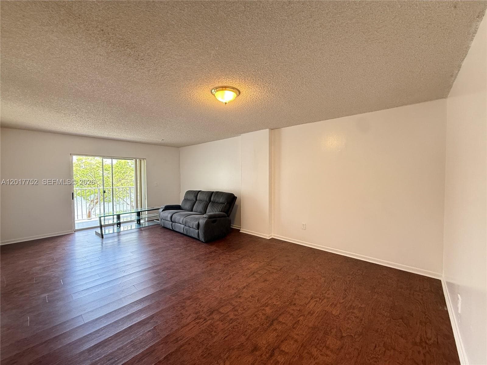 8260 210th St 108 photo 3