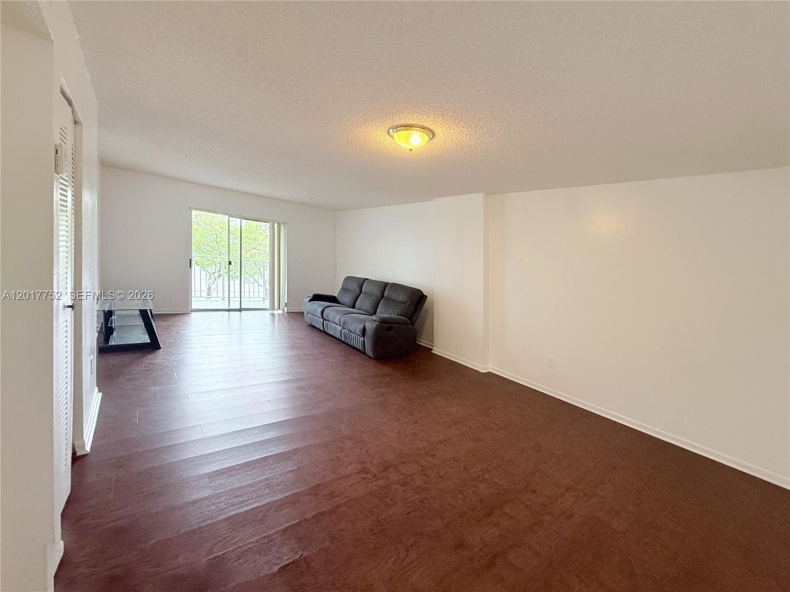 8260 210th St 108 photo 4