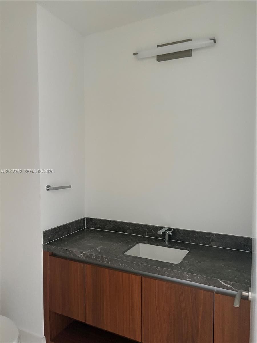 175 25 602 photo 9