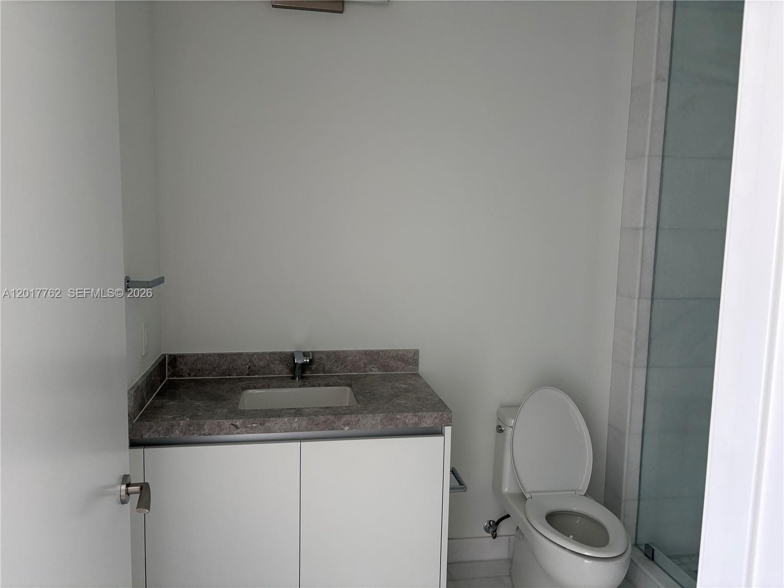 175 25 602 photo 10