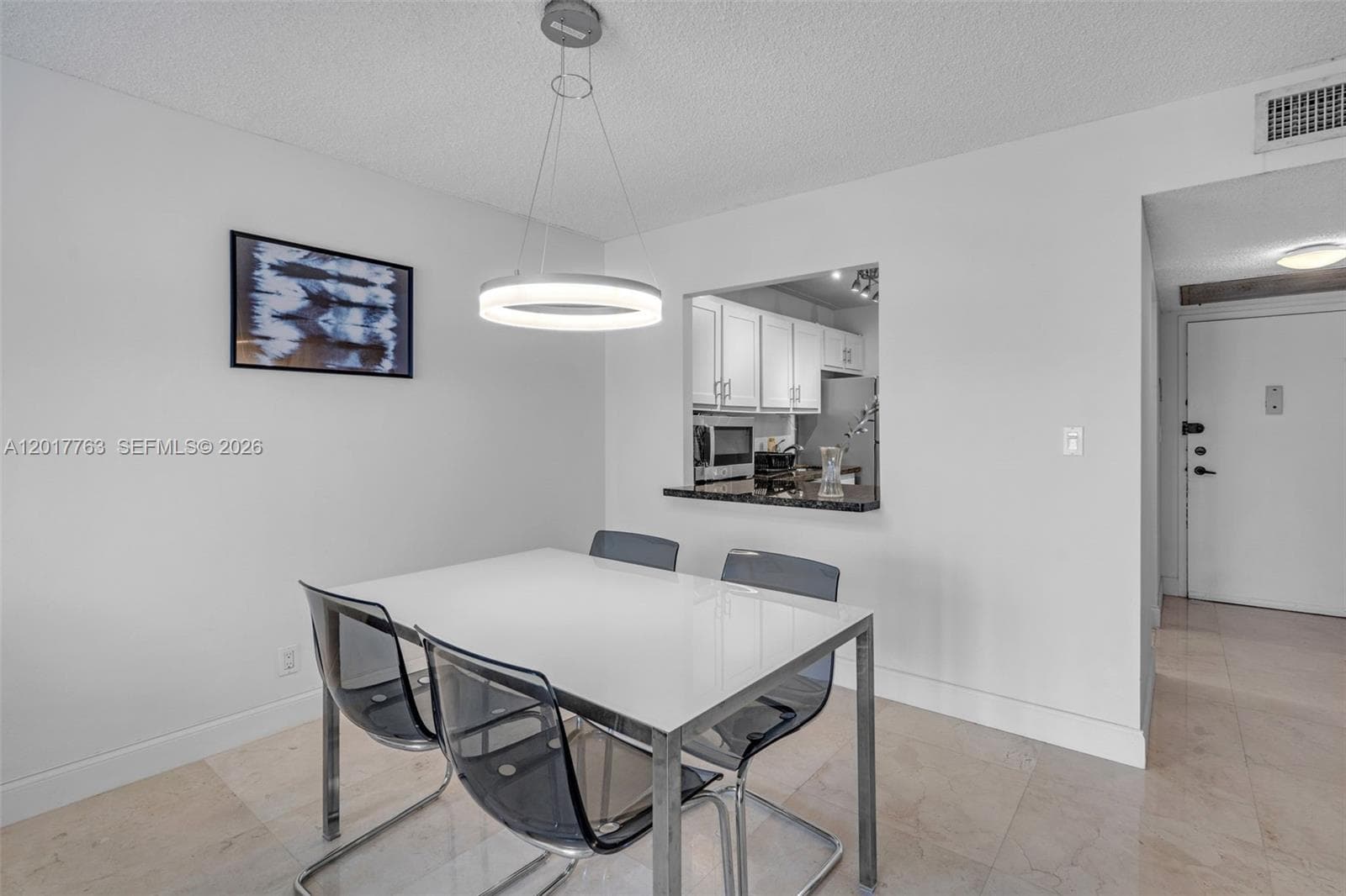 800 Parkview Dr 906 photo 10