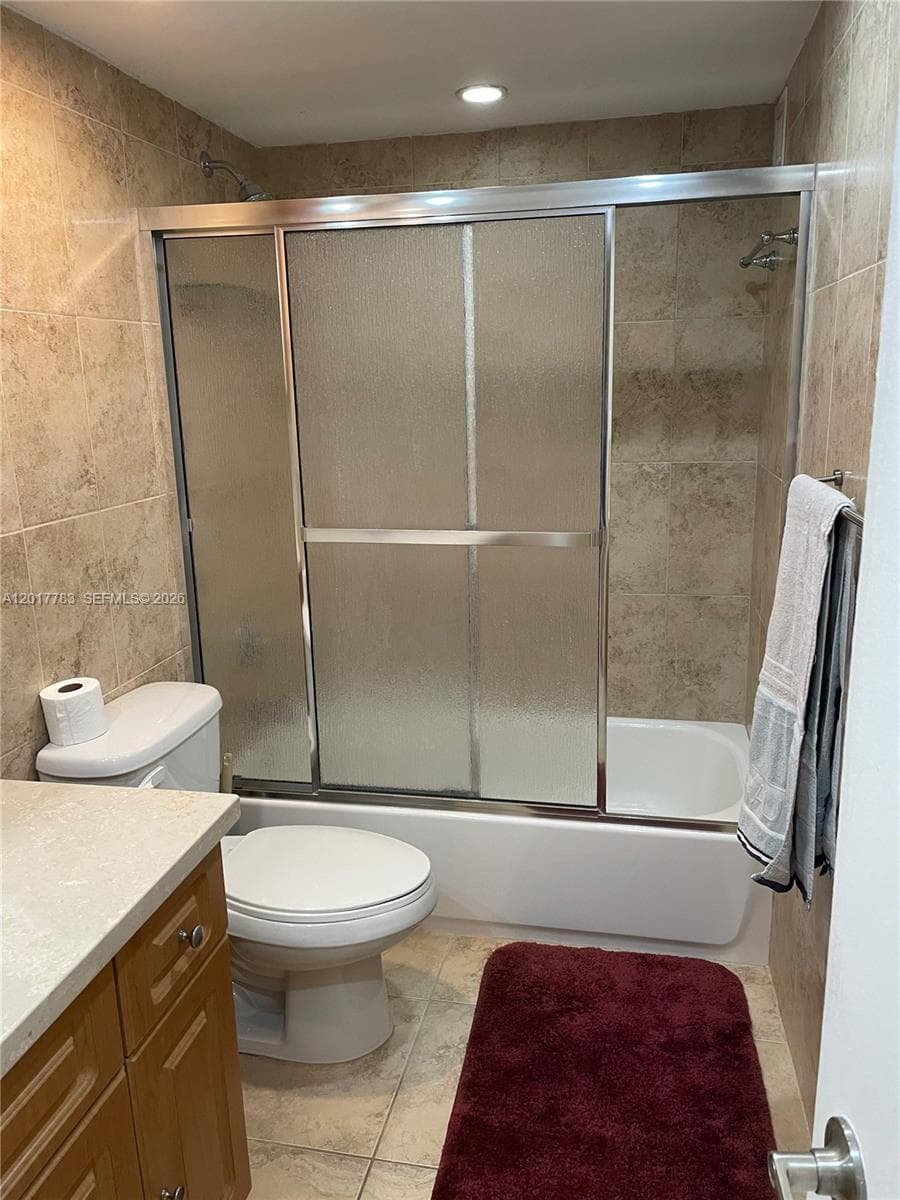 5005 Collins Ave 1422 photo 22