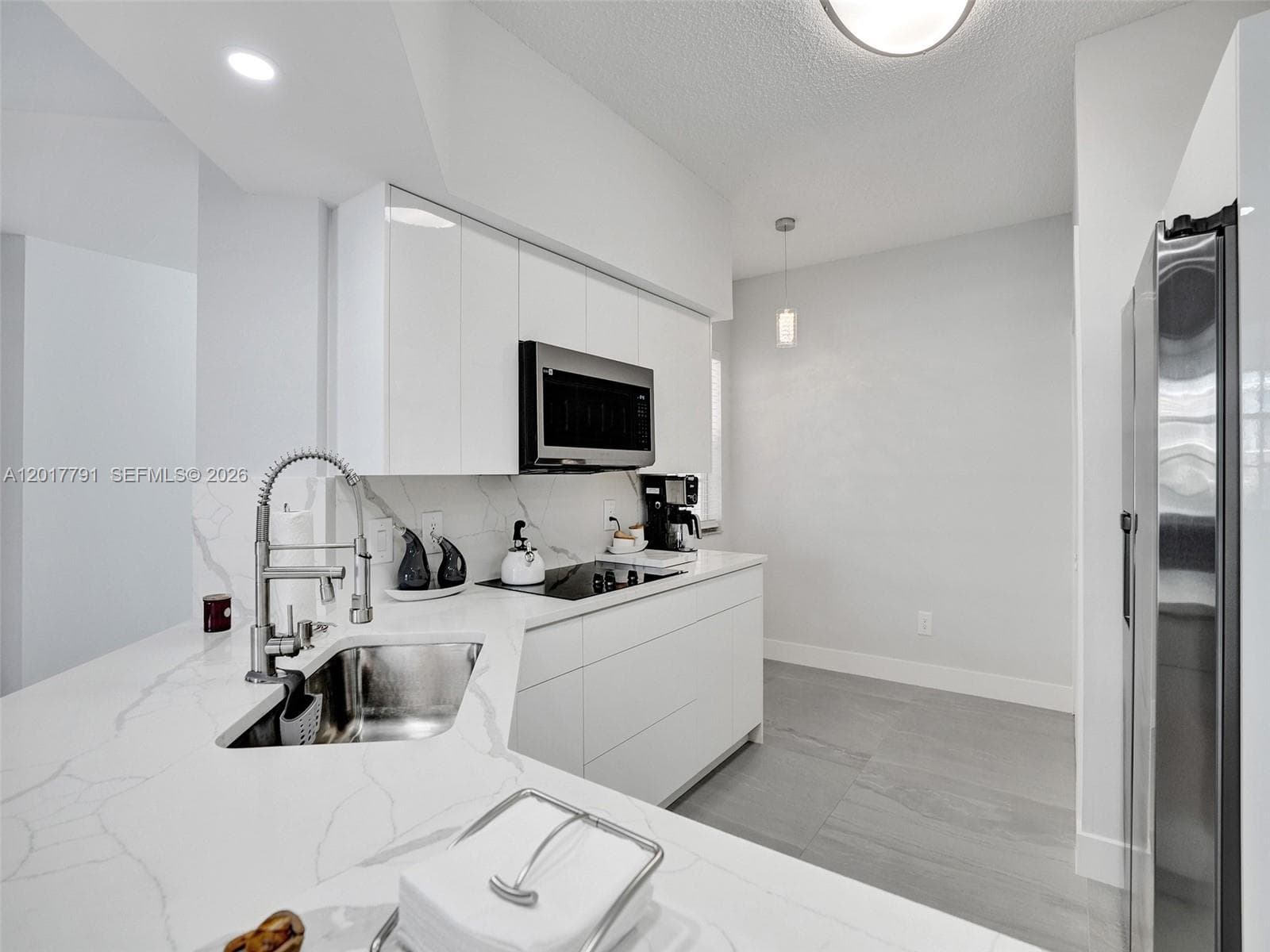3245 184th St 13305 photo 14