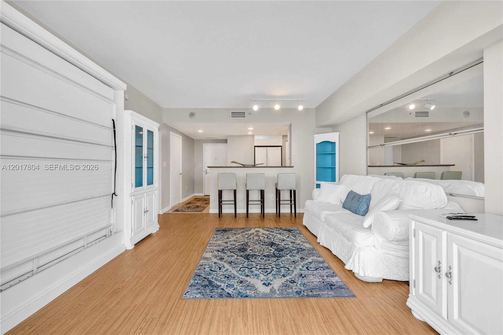 335 Biscayne Blvd 2706 photo 13