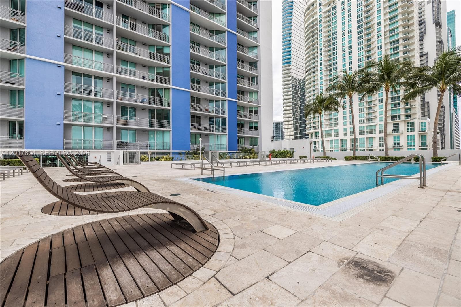 335 Biscayne Blvd 2706 photo 22