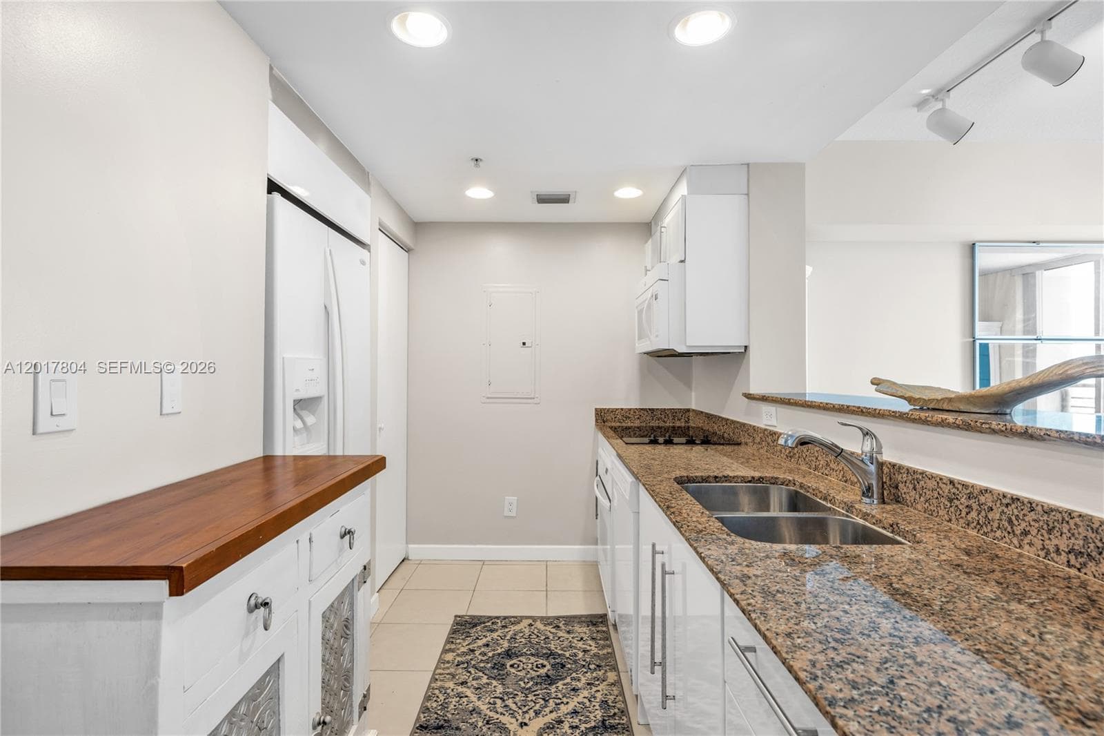 335 Biscayne Blvd 2706 photo 7