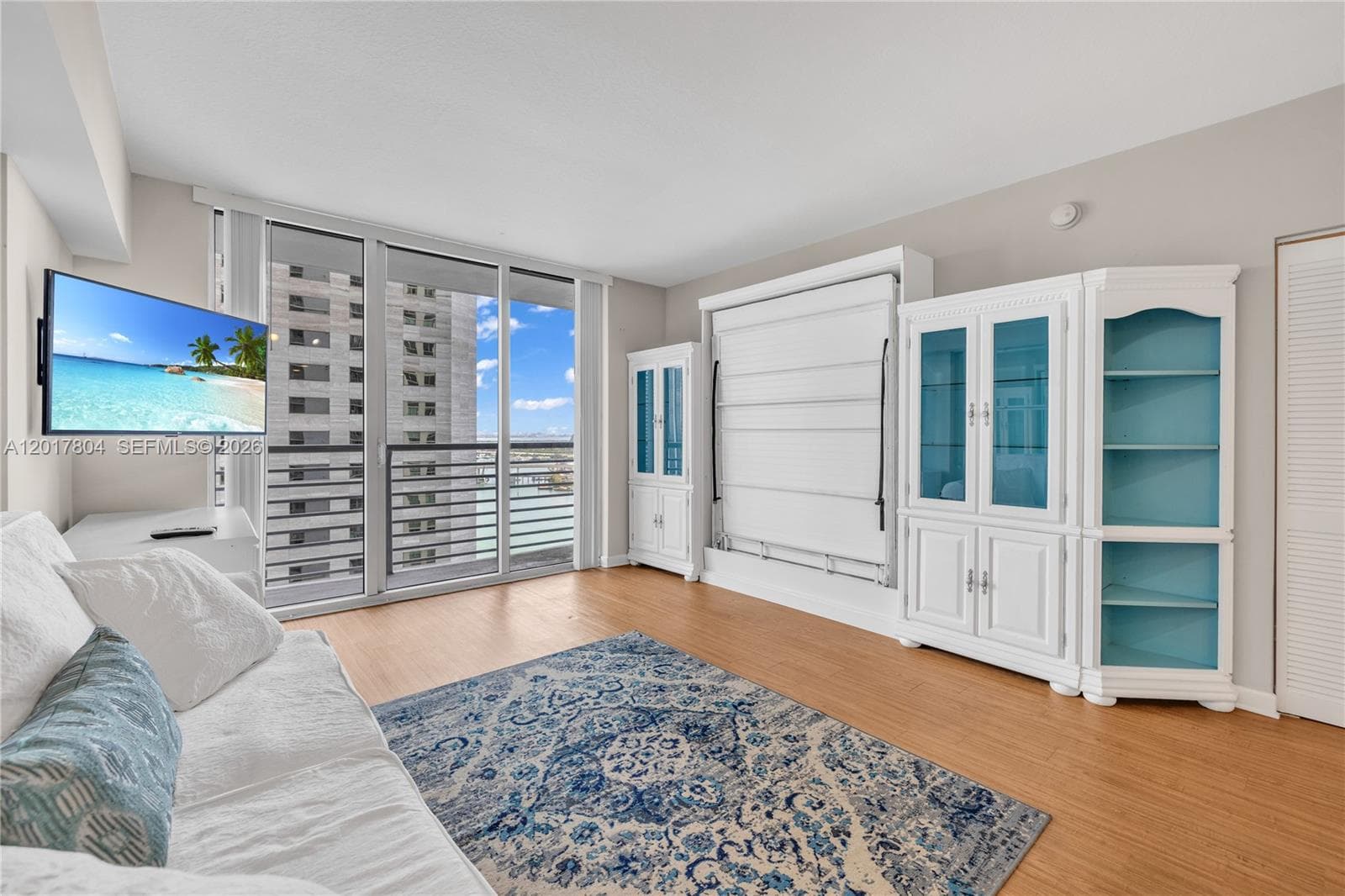 335 Biscayne Blvd 2706 photo 1
