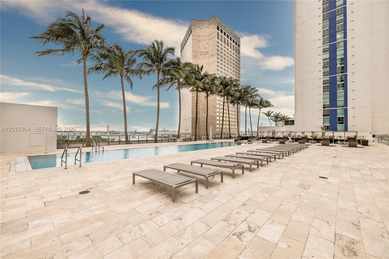 335 Biscayne Blvd 2706 photo 20