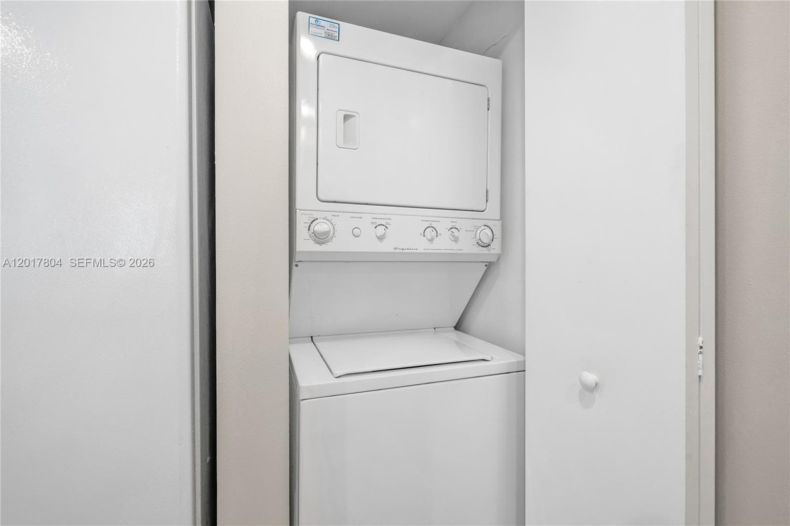 335 Biscayne Blvd 2706 photo 9