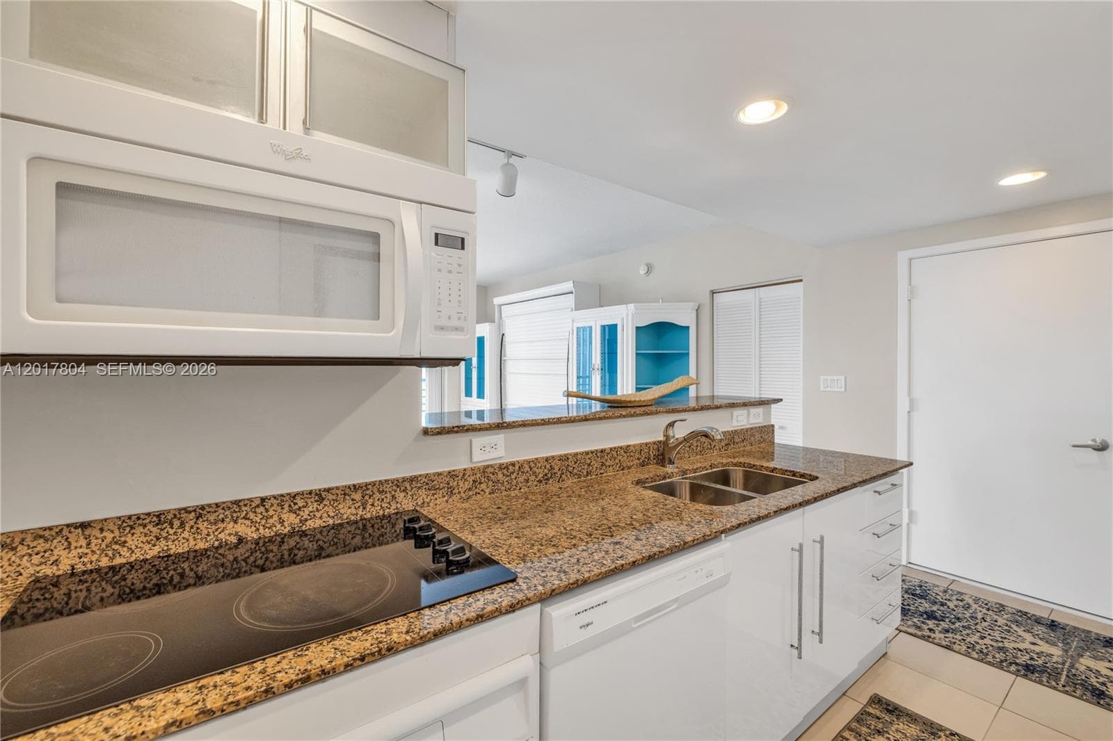 335 Biscayne Blvd 2706 photo 10