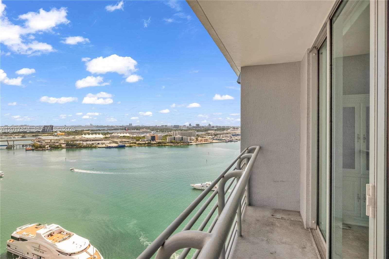 335 Biscayne Blvd 2706 photo 15